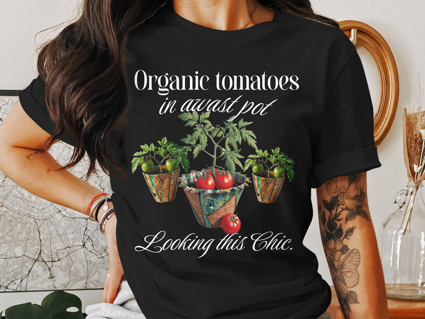 Organic tomatoes in awast pot looking this chic product