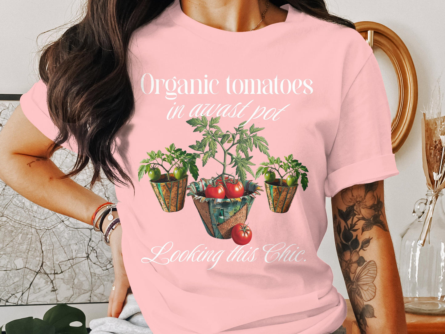 Organic tomatoes in a vast pot looking this Chic product type